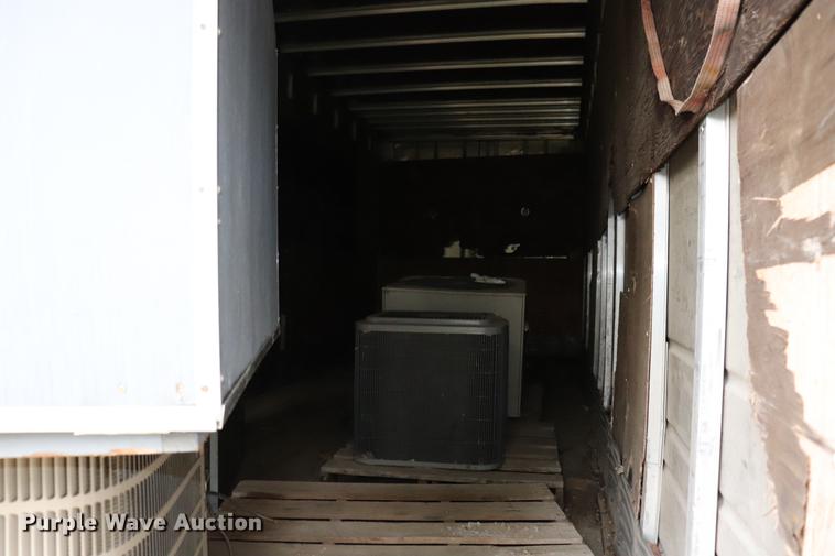 image for item ED9670 1986 Utility VS1D dry van trailer