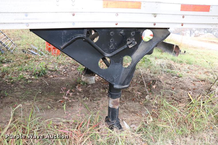 image for item ED9670 1986 Utility VS1D dry van trailer