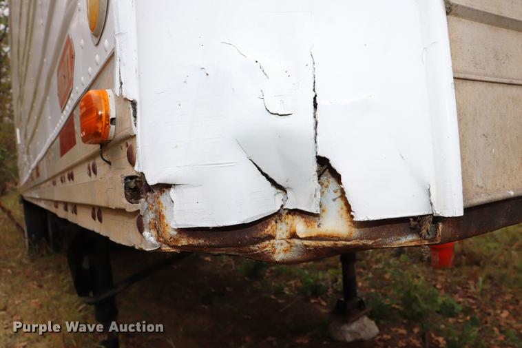 image for item ED9670 1986 Utility VS1D dry van trailer