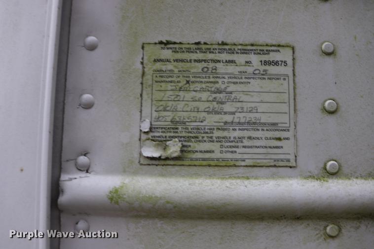 image for item ED9670 1986 Utility VS1D dry van trailer