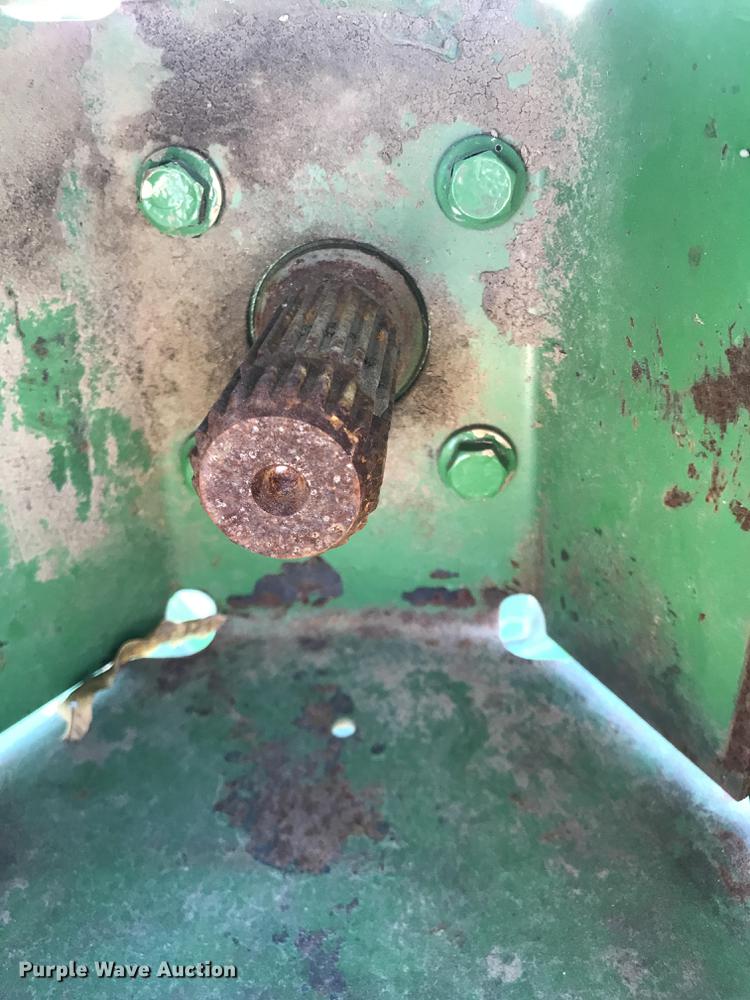 image for item ED9672 John Deere MX8 rotary mower