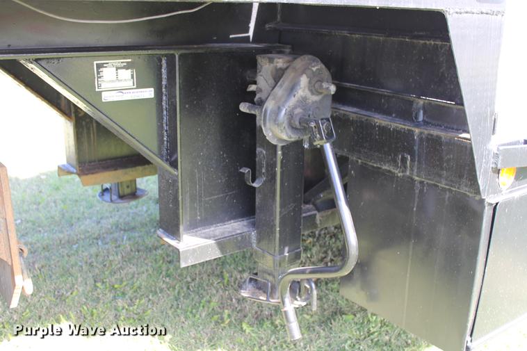 image for item ED9673 2000 Central drop deck equipment trailer