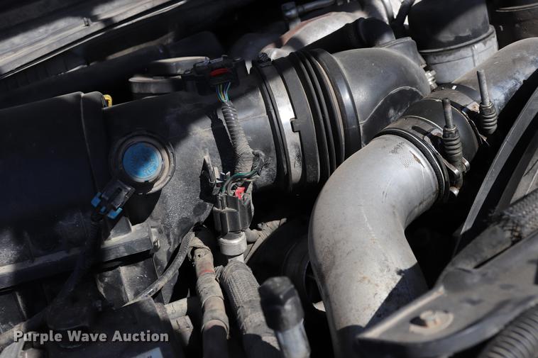 image for item ED9680 2008 Ford F350 Super Duty flatbed pickup truck