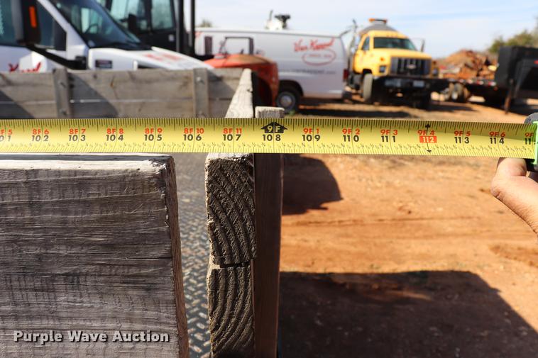 image for item ED9680 2008 Ford F350 Super Duty flatbed pickup truck