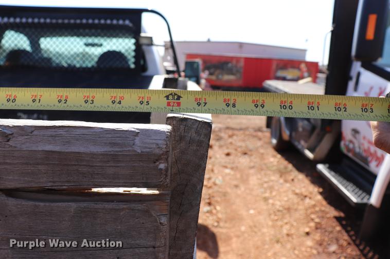 image for item ED9680 2008 Ford F350 Super Duty flatbed pickup truck