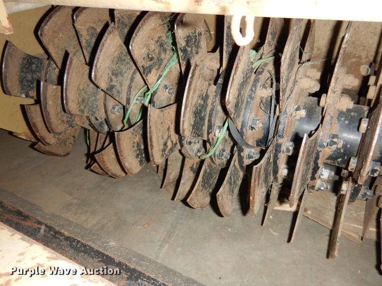 image for item EE9225 Land Pride OS1548 seeder