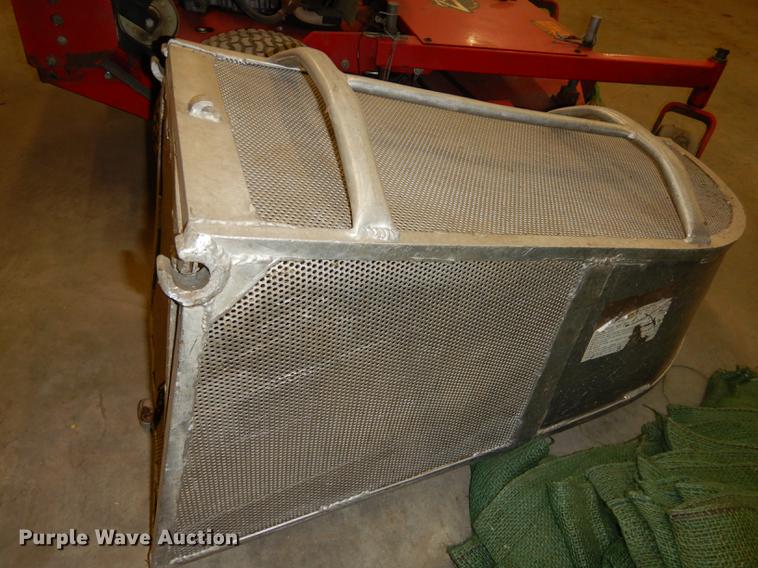 image for item EE9227 Country Clipper Z-Trek lawn mower