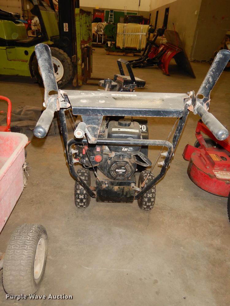 image for item EE9229 Ariens Sno-Tek snow blower