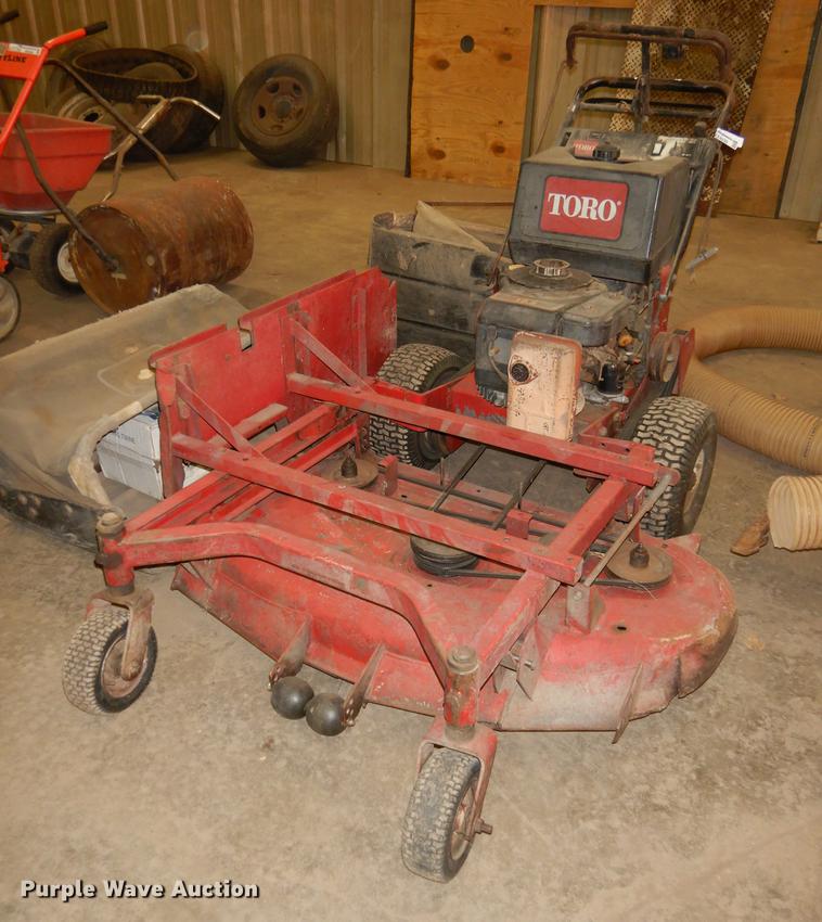 image for item EE9230 Toro Proline lawn mower