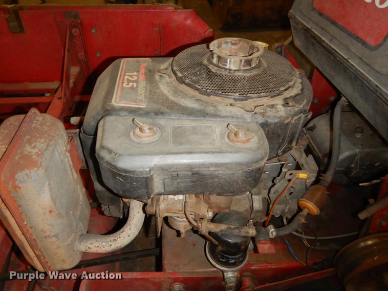 image for item EE9230 Toro Proline lawn mower