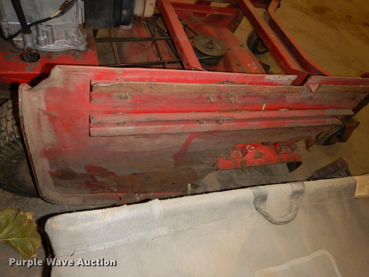 image for item EE9230 Toro Proline lawn mower