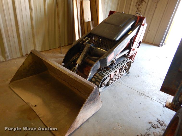 image for item EE9232 Toro Dingo 427 compact utility loader