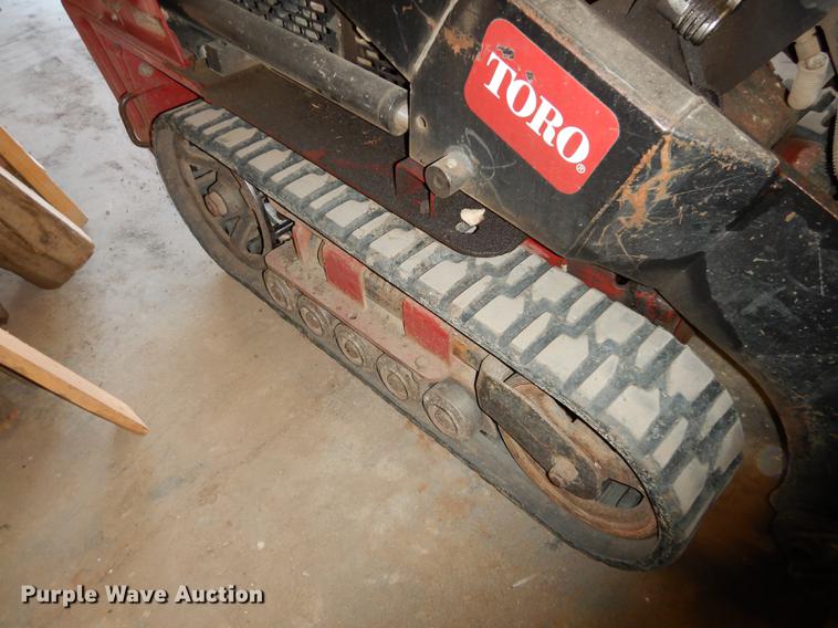 image for item EE9232 Toro Dingo 427 compact utility loader