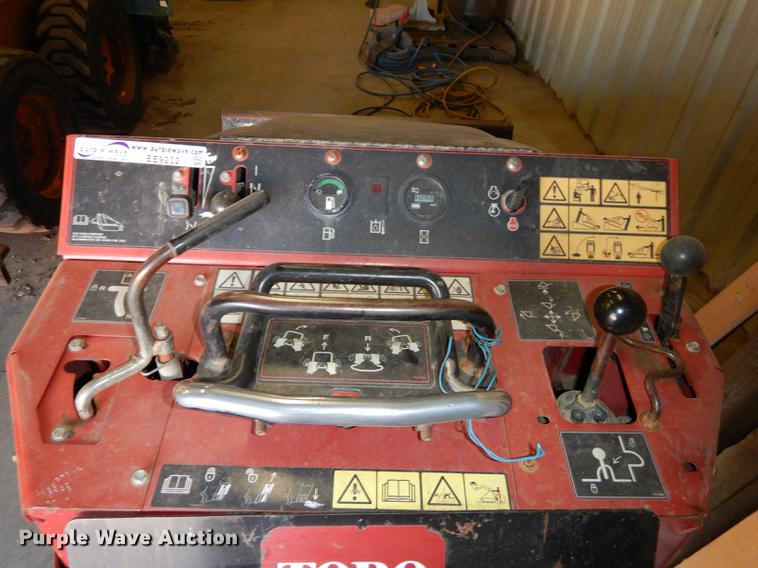 image for item EE9232 Toro Dingo 427 compact utility loader