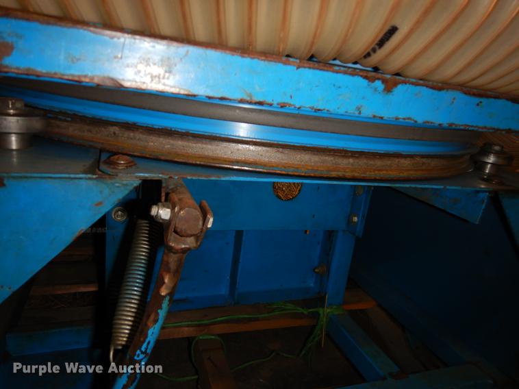 image for item EE9233 Goosen BCG-2 bale chopper