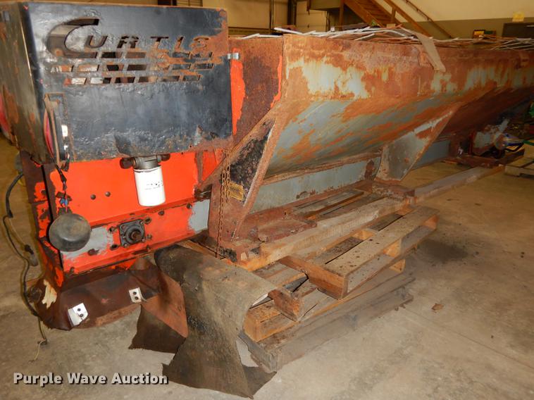 image for item EE9237 Curtis steel V-box spreader