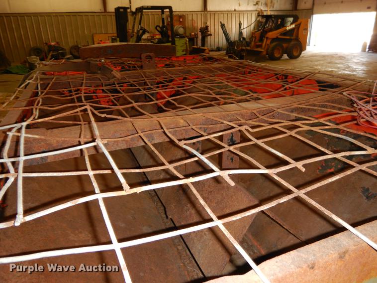 image for item EE9237 Curtis steel V-box spreader