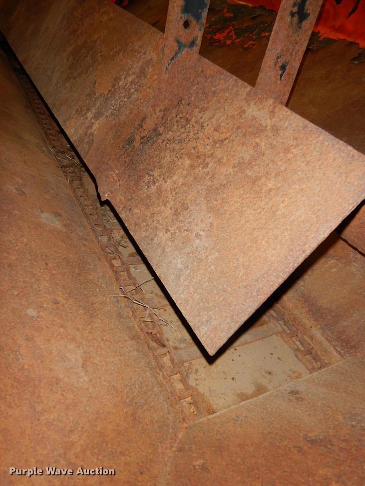 image for item EE9237 Curtis steel V-box spreader