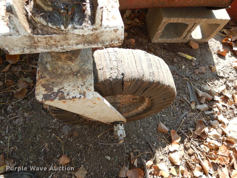 image for item EE9246 (2) rotary mowers
