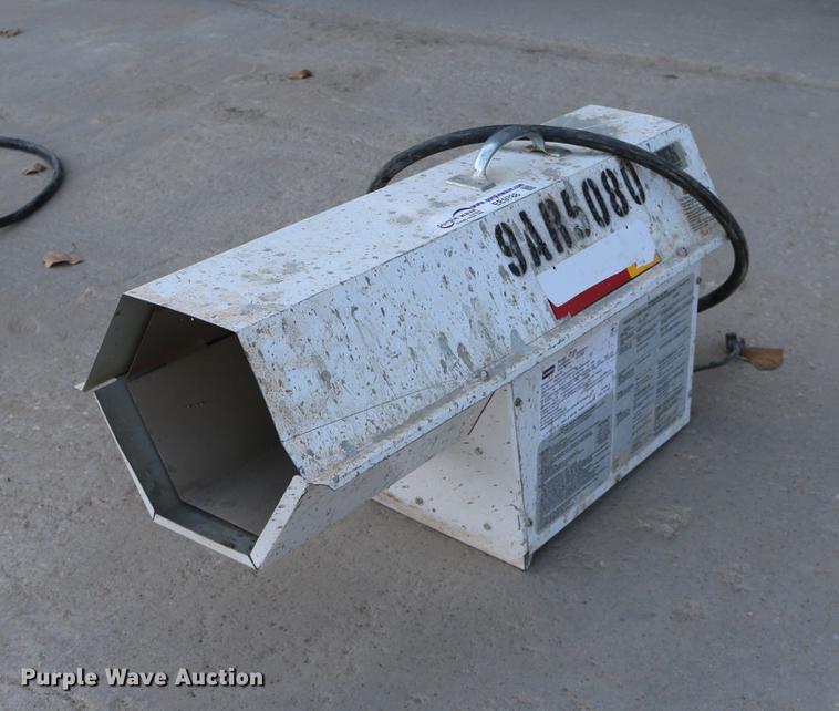 image for item EE9788 2009 Tradesman 155 Ultra propane heater