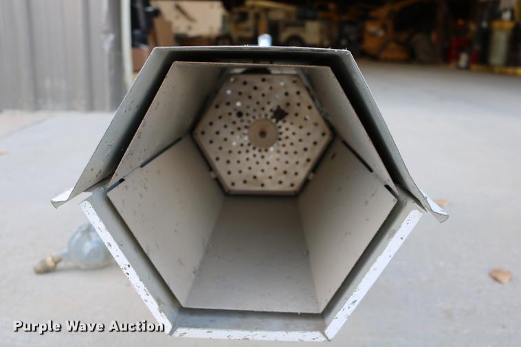 image for item EE9789 2009 Tradesman 155 Ultra propane heater