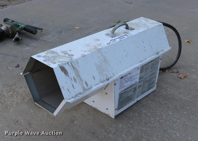 image for item EE9790 2009 Tradesman 155 Ultra propane heater
