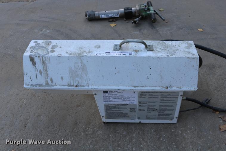 image for item EE9790 2009 Tradesman 155 Ultra propane heater