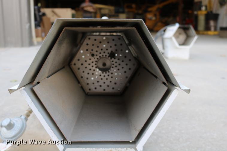 image for item EE9790 2009 Tradesman 155 Ultra propane heater