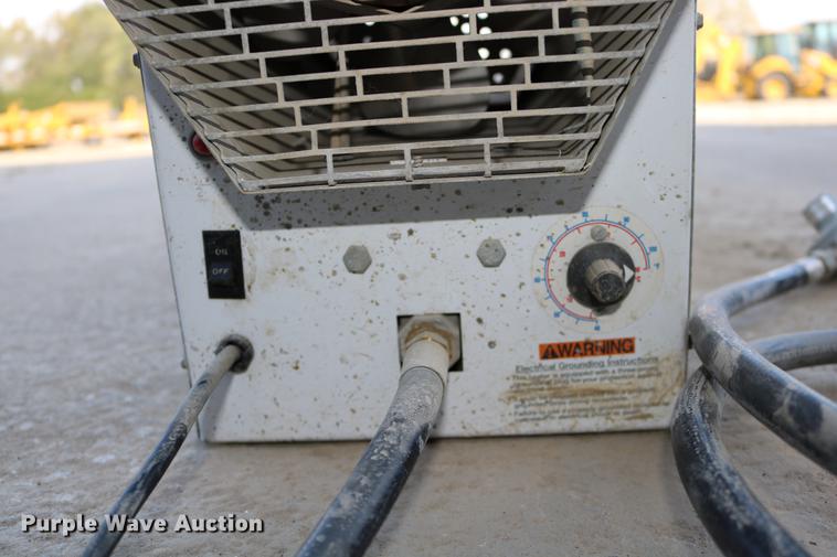 image for item EE9790 2009 Tradesman 155 Ultra propane heater