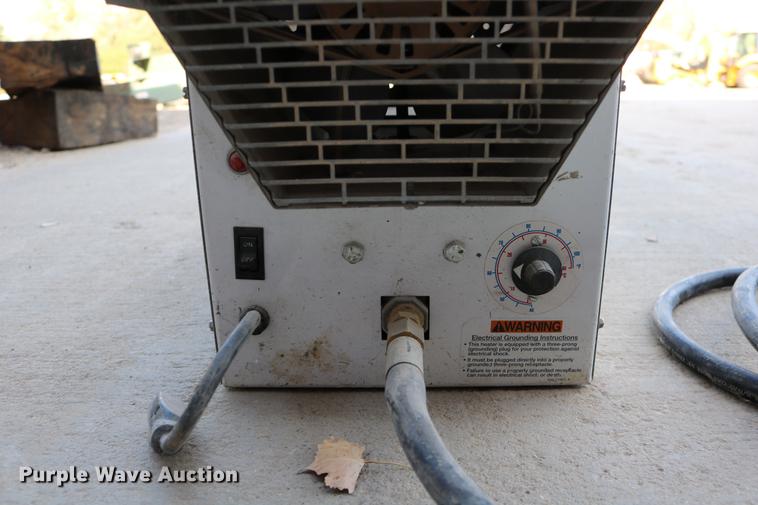 image for item EE9792 2009 Tradesman 155 Ultra propane heater
