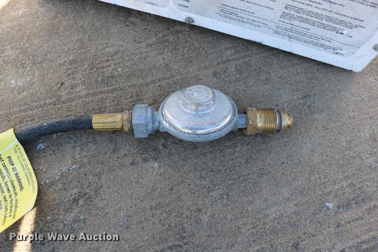 image for item EE9800 2009 Tradesman 155 Ultra propane heater