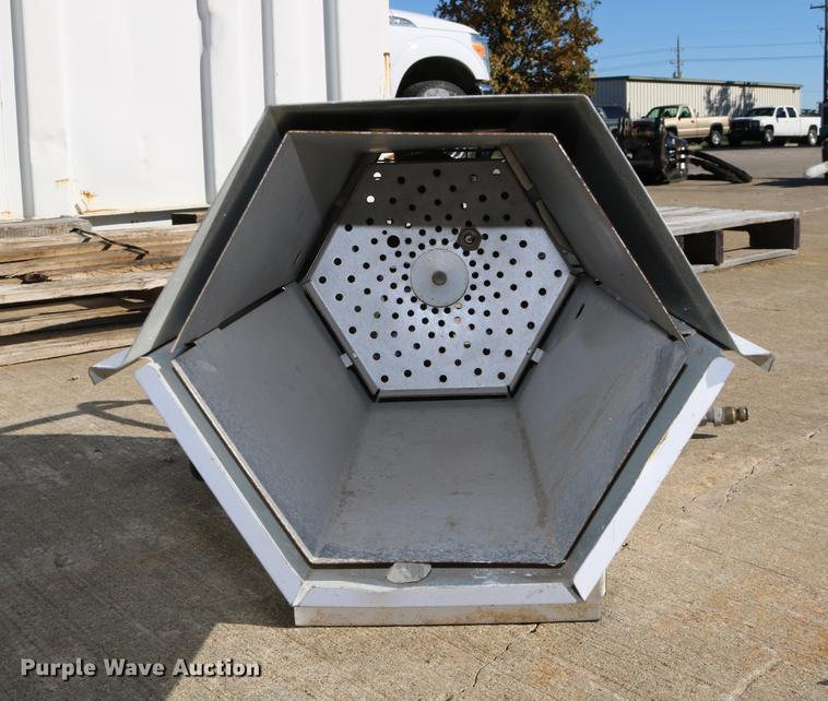 image for item EE9801 2009 Tradesman 155 Ultra propane heater