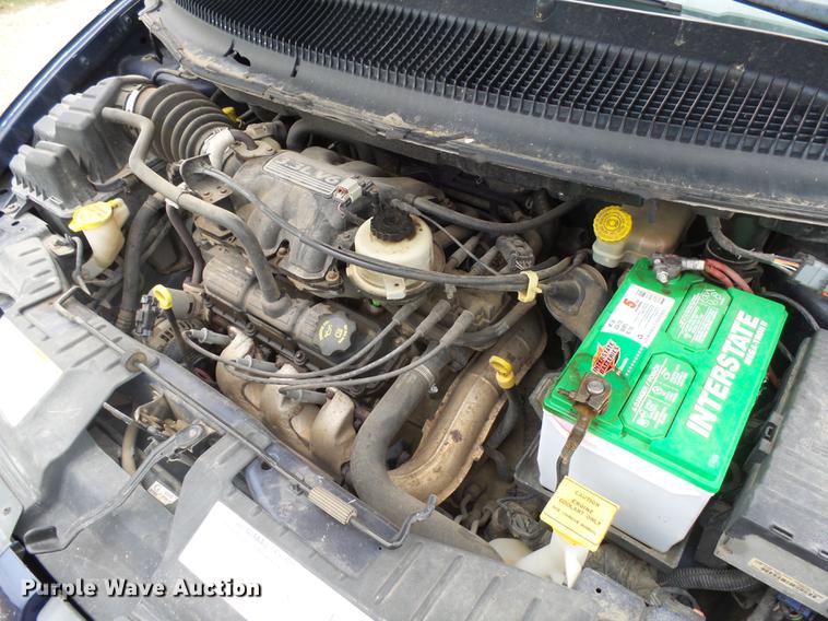 image for item J5399 2005 Dodge Grand Caravan van