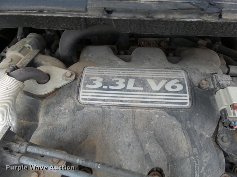 image for item J5399 2005 Dodge Grand Caravan van