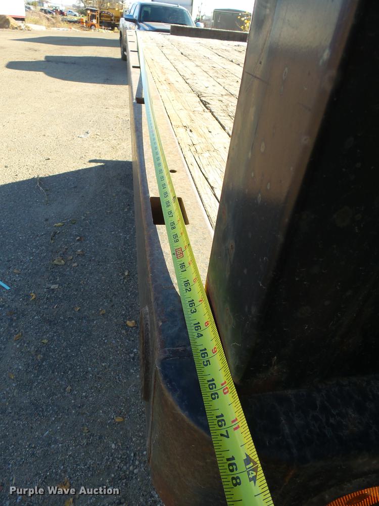 image for item J5420 1990 Chevrolet C60 flatbed truck