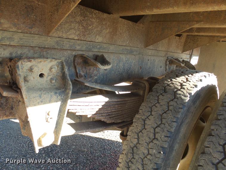 image for item J5420 1990 Chevrolet C60 flatbed truck