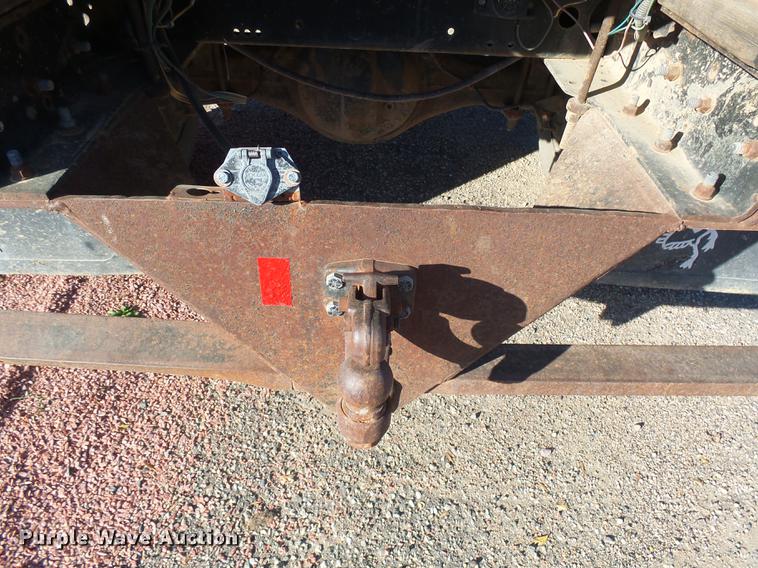 image for item J5420 1990 Chevrolet C60 flatbed truck