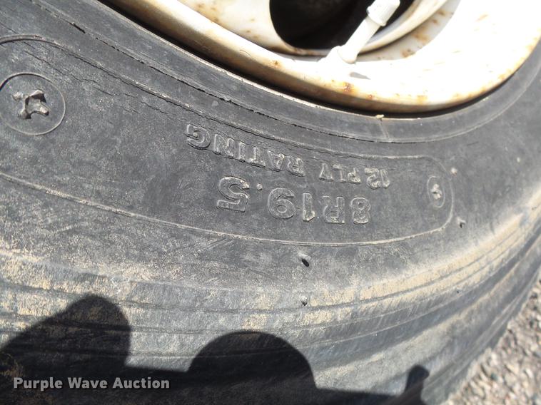 image for item J5420 1990 Chevrolet C60 flatbed truck