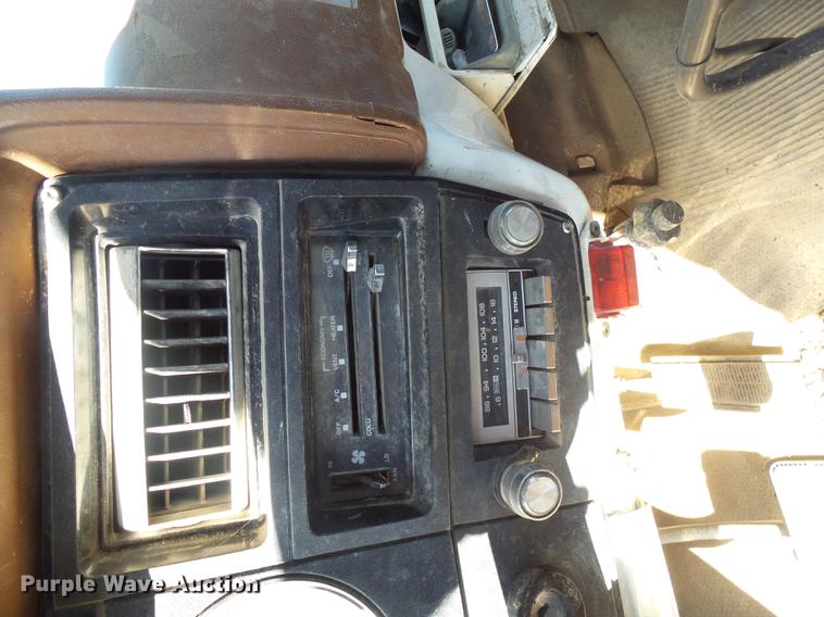 image for item J5420 1990 Chevrolet C60 flatbed truck