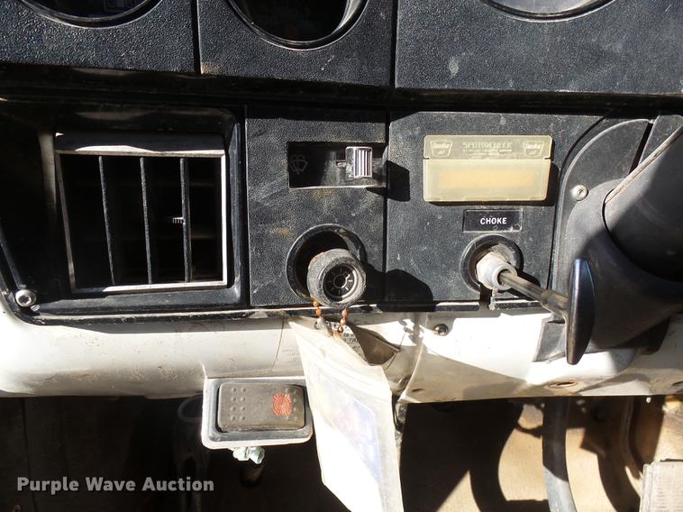 image for item J5420 1990 Chevrolet C60 flatbed truck