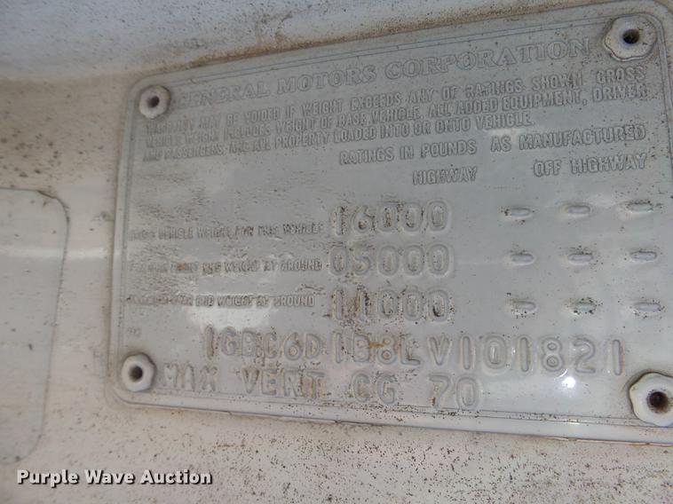 image for item J5420 1990 Chevrolet C60 flatbed truck