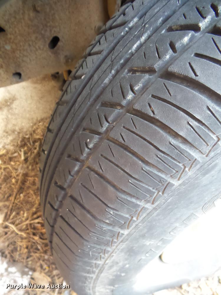 image for item J8571 1995 Ford Econoline E150 van