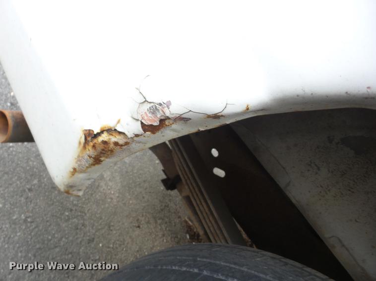 image for item J8571 1995 Ford Econoline E150 van