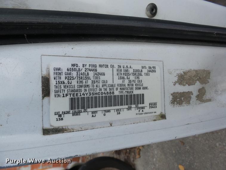 image for item J8571 1995 Ford Econoline E150 van