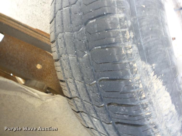 image for item J8572 1990 Ford Econoline E150 van