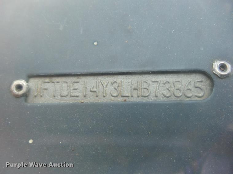 image for item J8572 1990 Ford Econoline E150 van