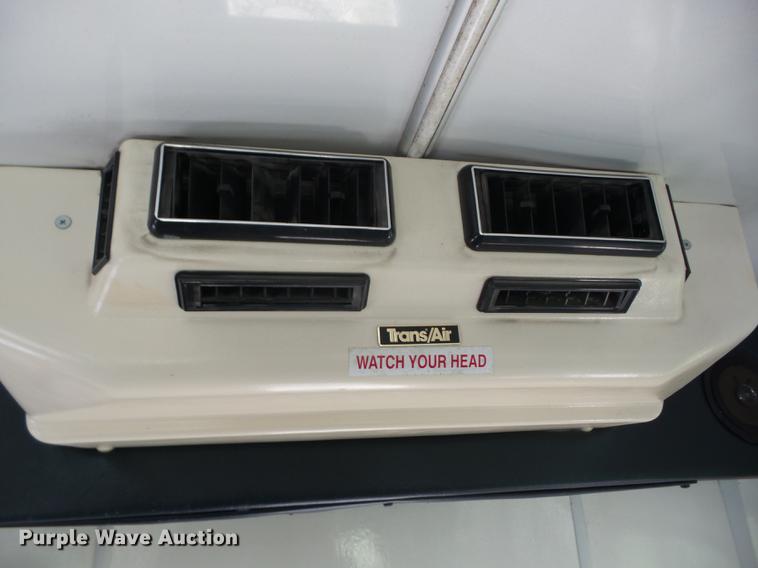 image for item J8573 1996 Ford Econoline E350 shuttle bus