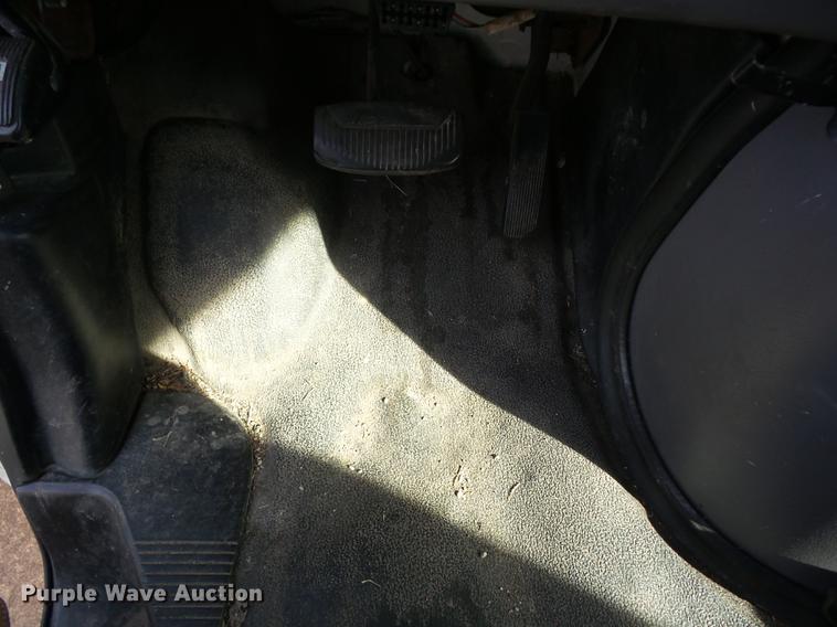 image for item J8574 1999 Ford Econoline E150 van