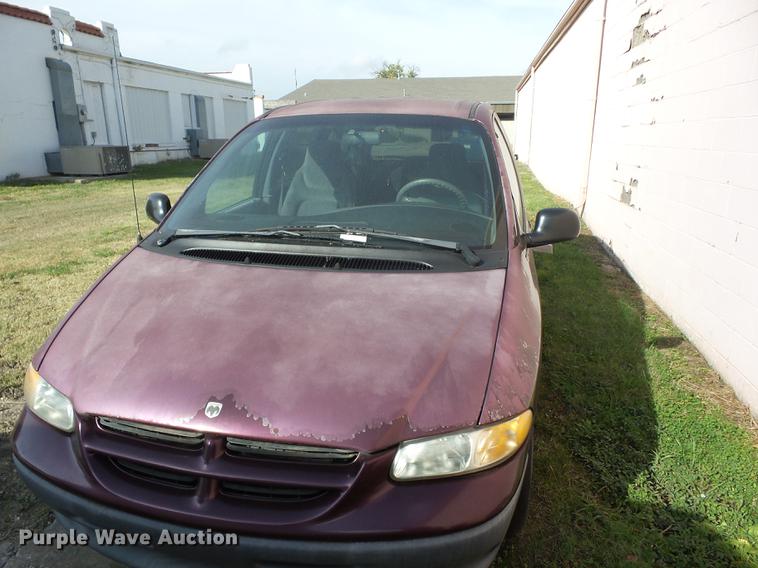 image for item J8575 1999 Dodge Grand Caravan van