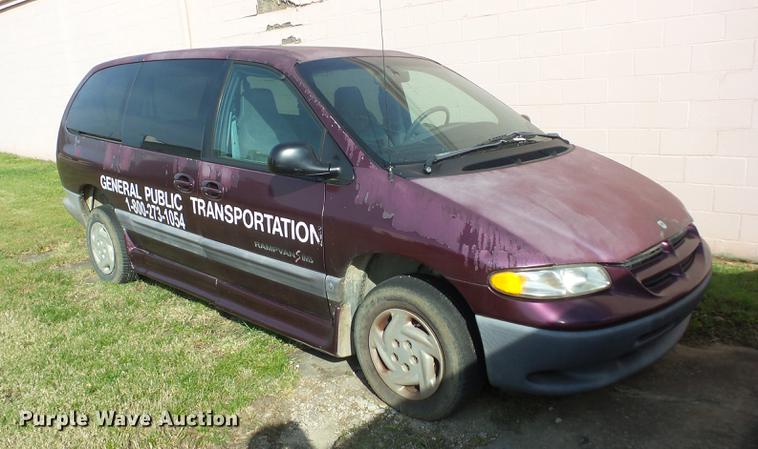 image for item J8575 1999 Dodge Grand Caravan van